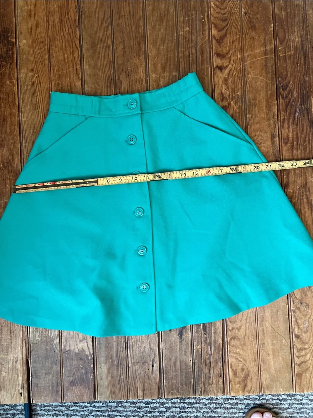 Vintage 70s mini Skirt Button-Front A-Line polyester classic Kelly green